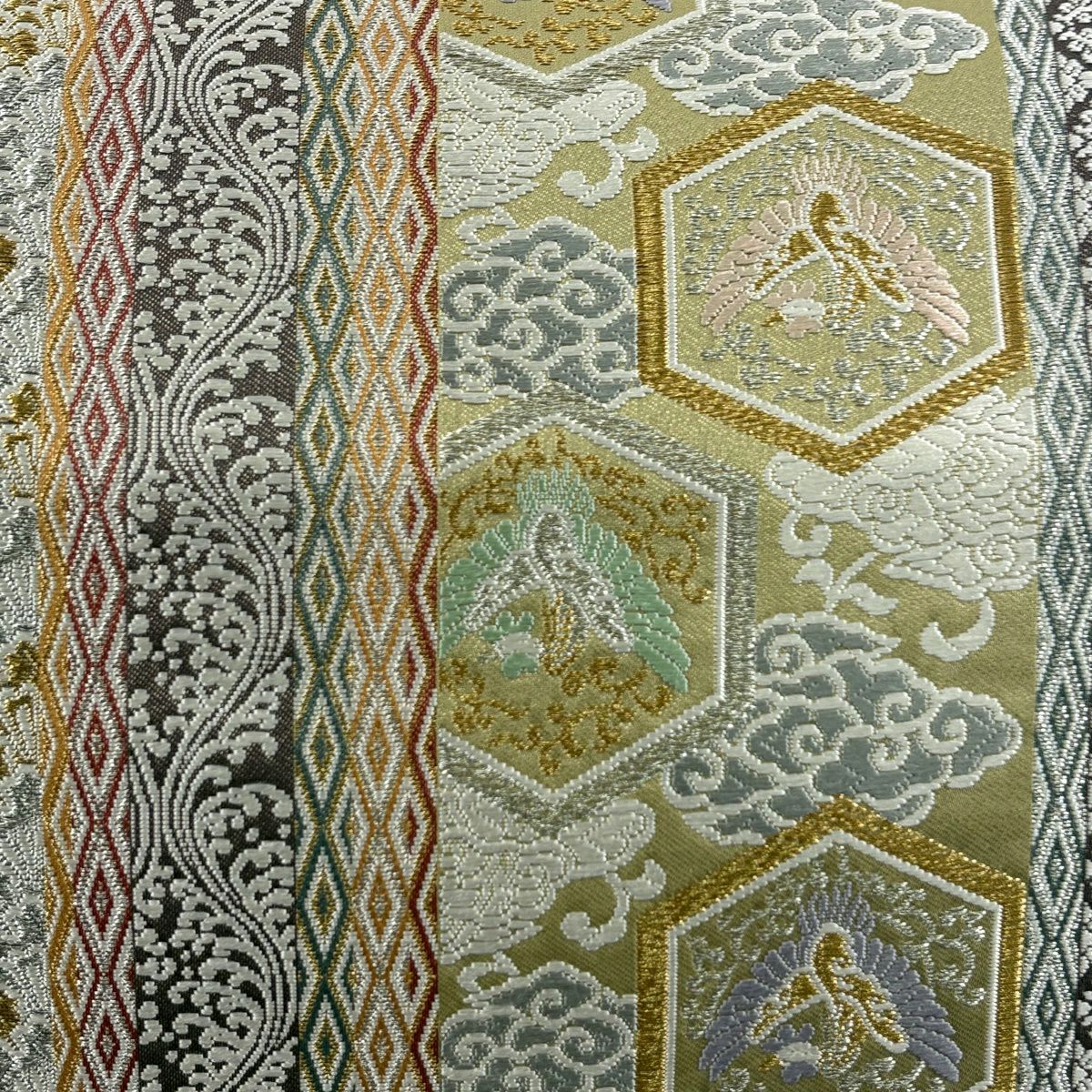 【美品】 袋帶 名品級 龜甲 鳥 金銀彩 刺繡 抹茶 六通 純蠶絲