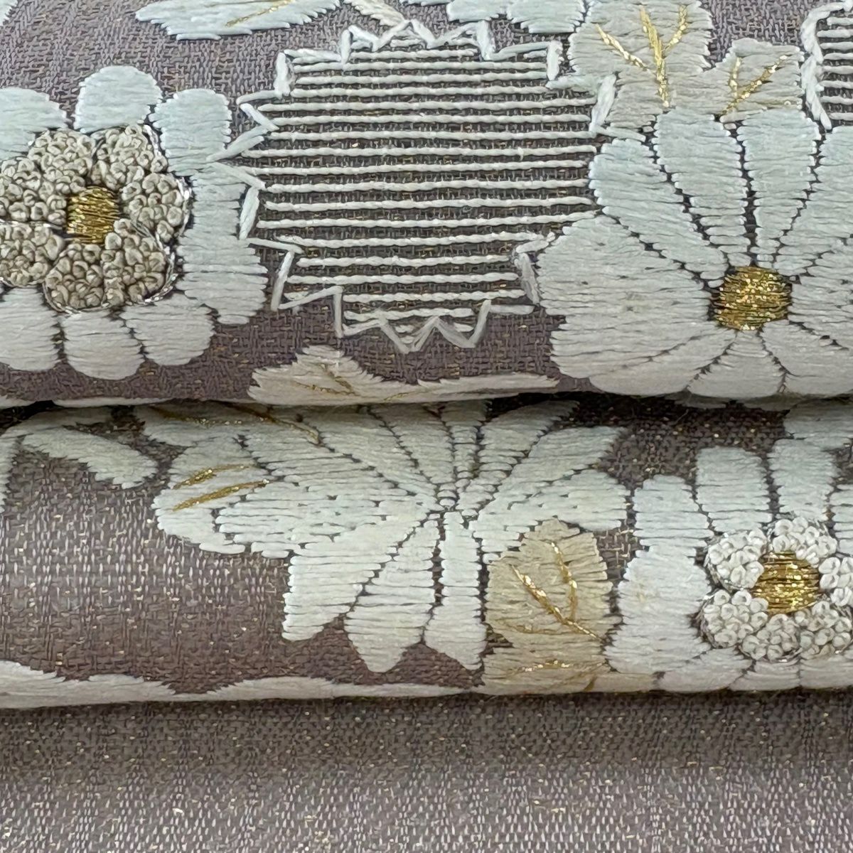 袋帶 名品級 夏帶 草花紋紋 寶盡くし 刺繡 金銀絲 灰紫色 大鼓圖案 純蠶絲