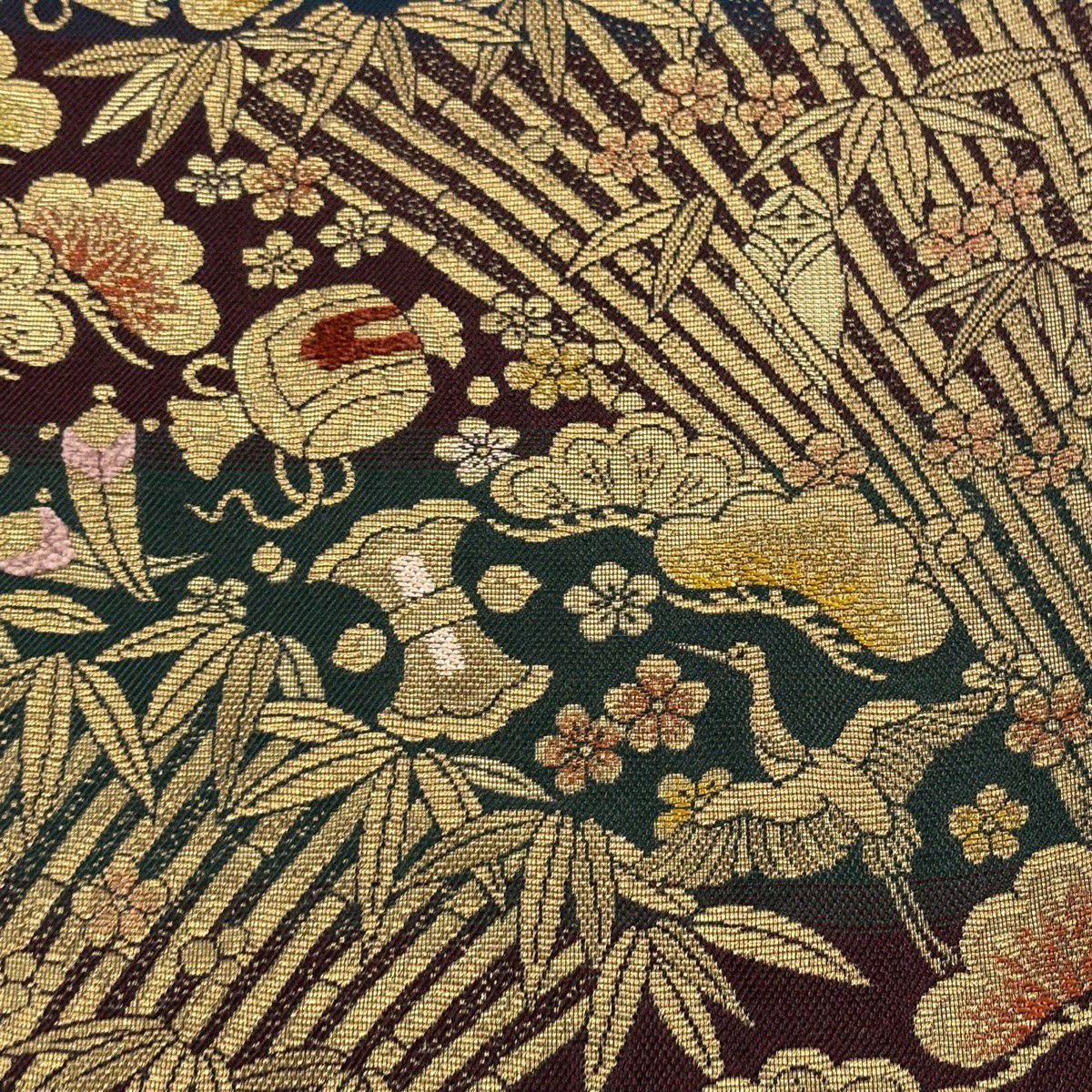 【美品】 袋帶 逸品級 誉田屋源兵衛 落款 鈴乃屋 松樹竹子梅花 寶盡くし 金絲 金華山織 紅紫 六通 純蠶絲