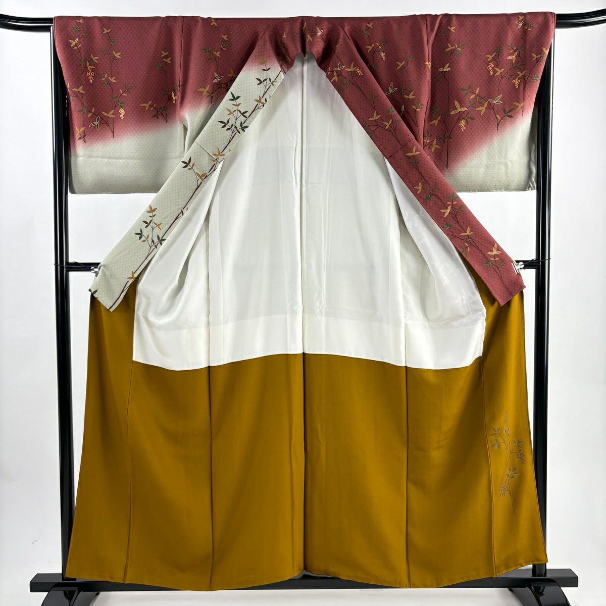 【美品】訪問服 身長156.5cm 袖長67cm M 雙層 落款あり 葉と実 地紋 金彩裝飾 染分 えんじ色 純蠶絲 秀品級
