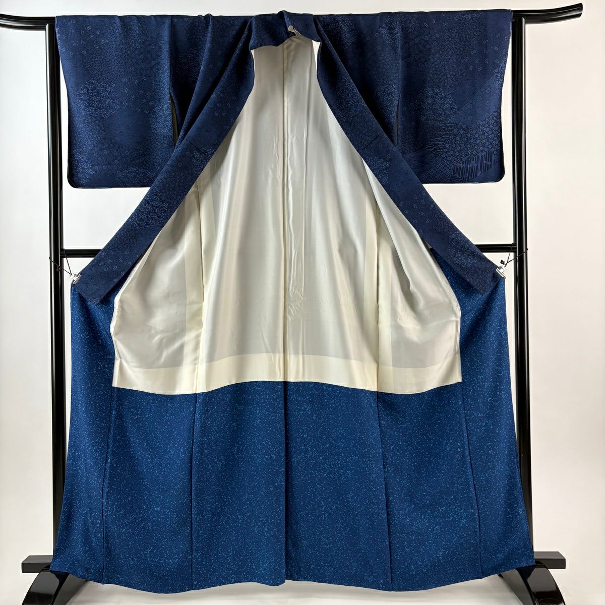 【美品】訪問服 身長164cm 袖長64cm M 雙層 天然泥藍 落款あり 草花紋紋 寄せ柄 藍色 純蠶絲 名品級