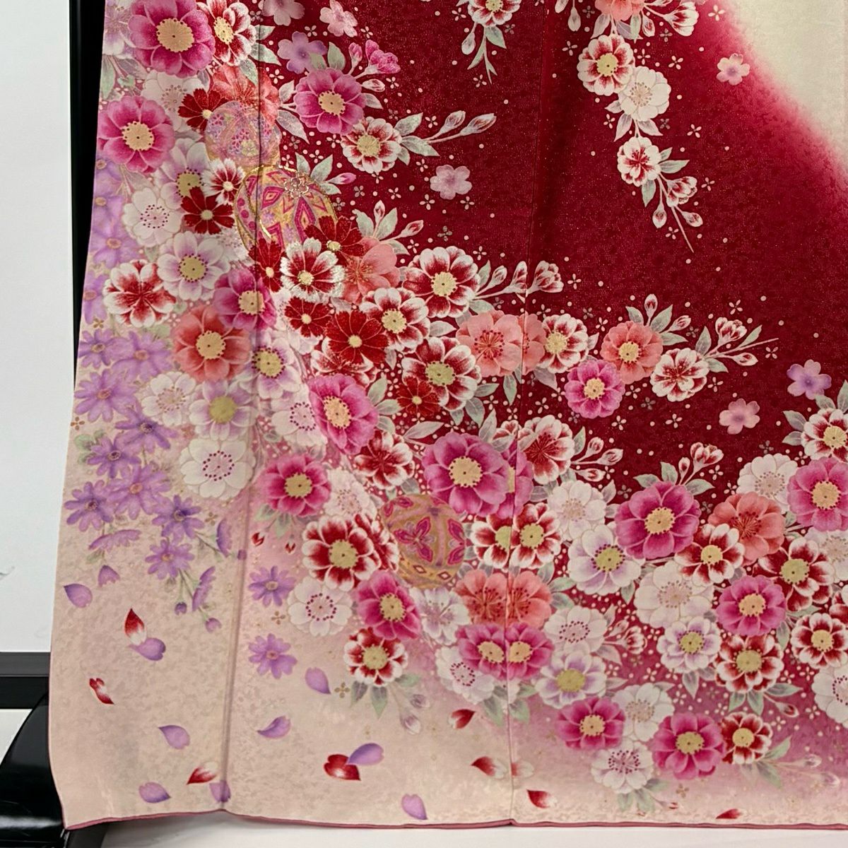 振袖禮服 身長171cm 袖長68cm L 雙層 手鞠 草花紋紋 金銀彩 刺繡 紅 純蠶絲 名品級