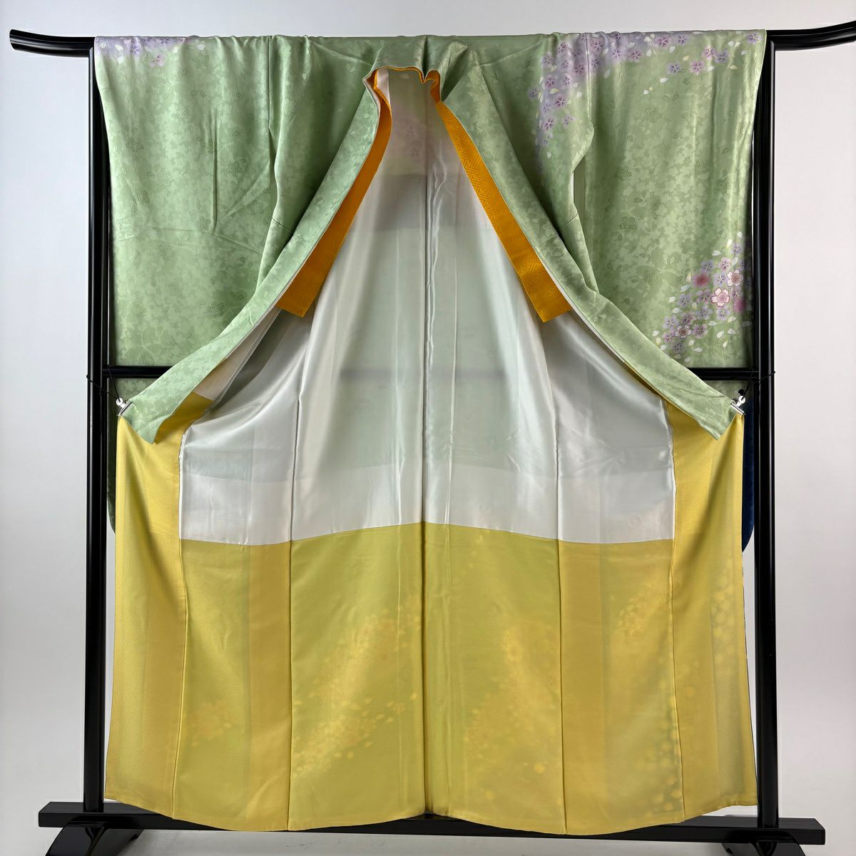 【美品】振袖禮服 身長161cm 袖長65cm M 雙層 櫻花花瓣 拉麵 金銀彩 淺綠 純蠶絲 名品級