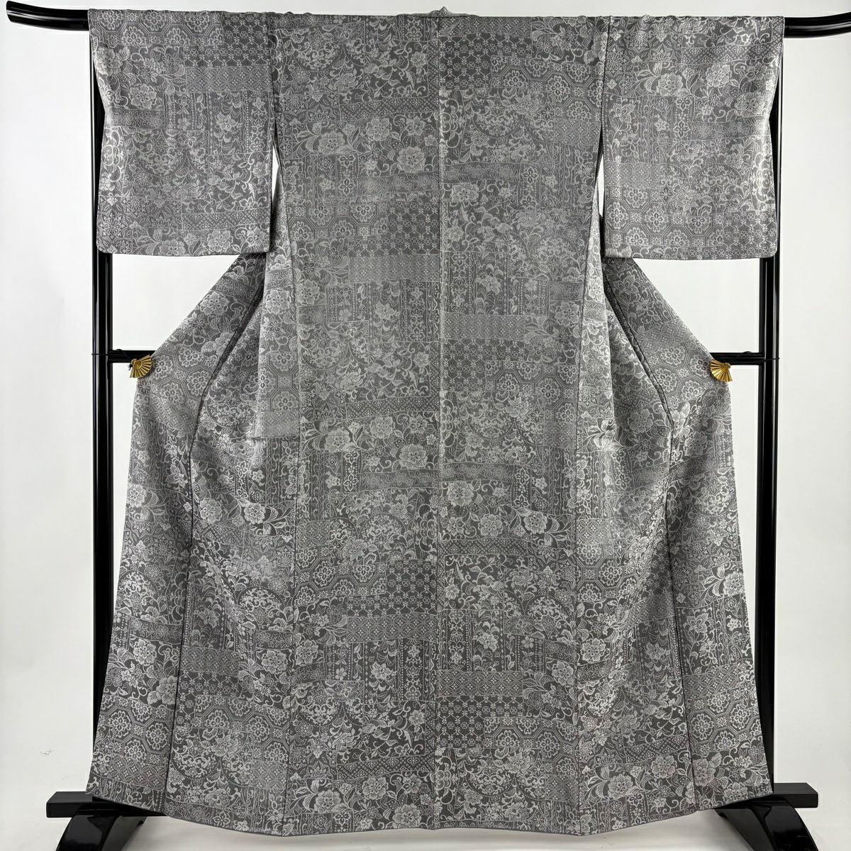 【美品】 小紋 身長162cm 袖長67.5cm L 雙層 紋意匠 花唐草紋 華紋 灰 純蠶絲 名品級