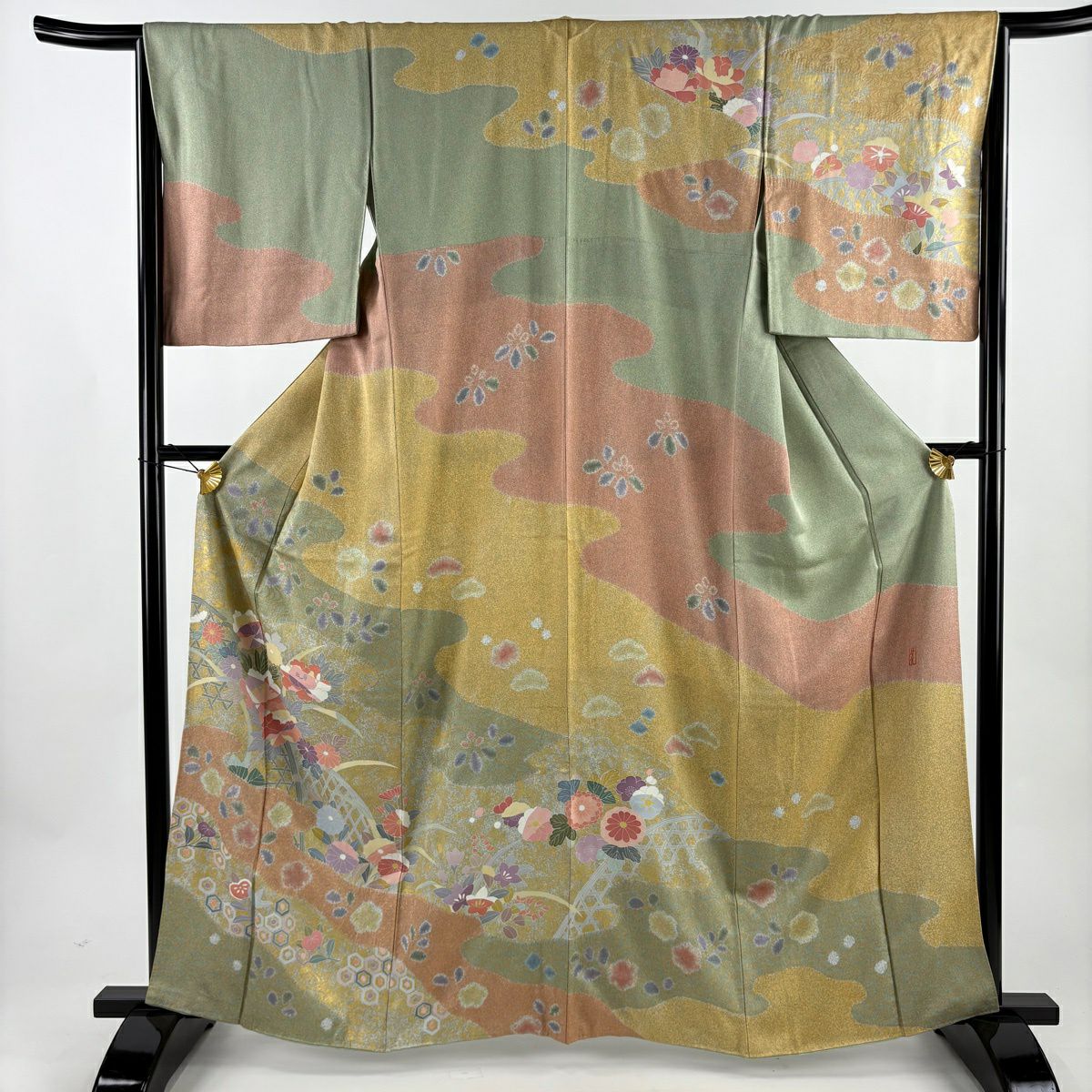 【美品】訪問服 身長164cm 袖長66cm M 雙層 落款あり 牡丹 菊花 金銀彩 灰綠 純蠶絲 名品級
