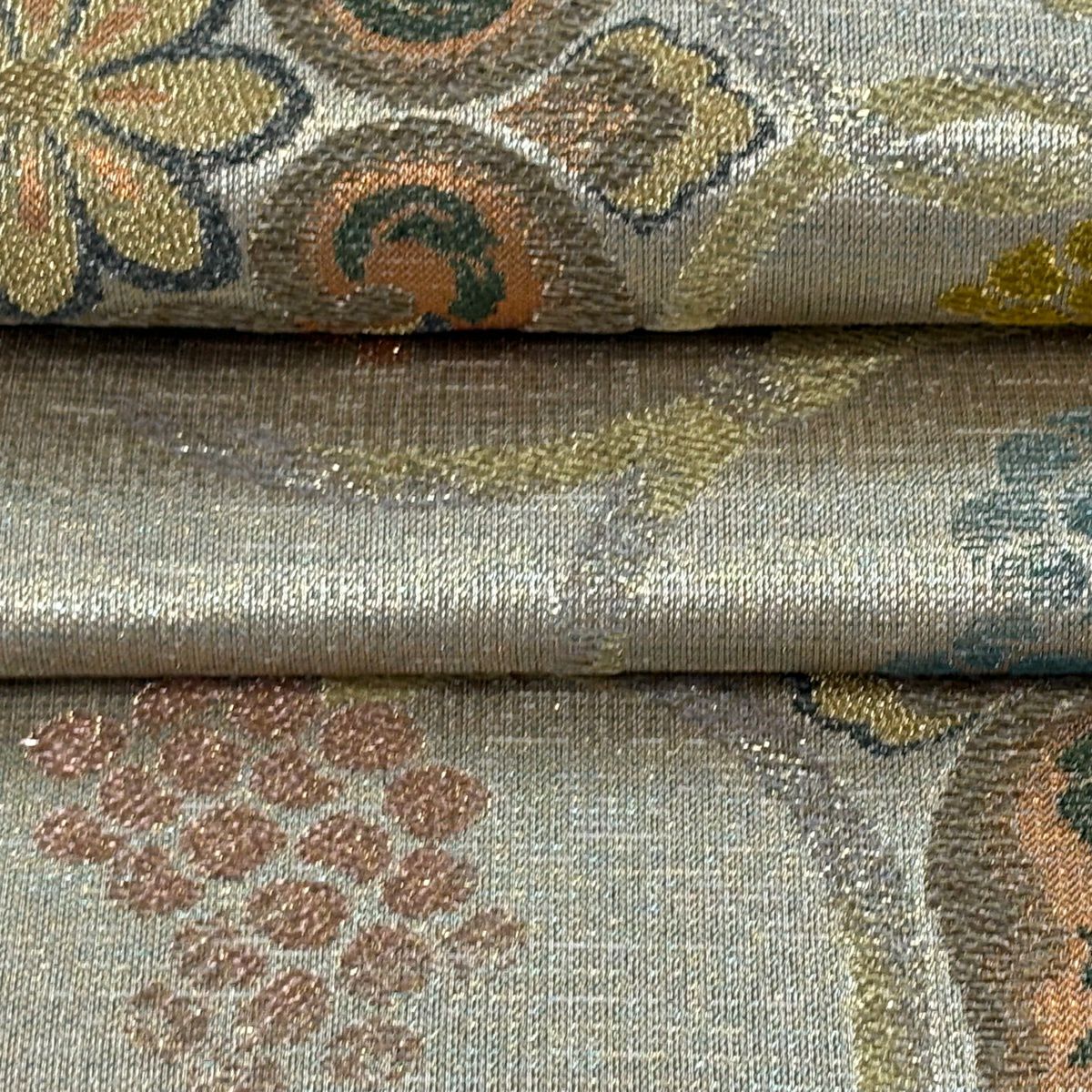 【美品】 袋帶 逸品級 誉田屋源兵衛 落款 華紋 葡萄唐草紋 金糸 金金箔 灰茶 六通 純蠶絲