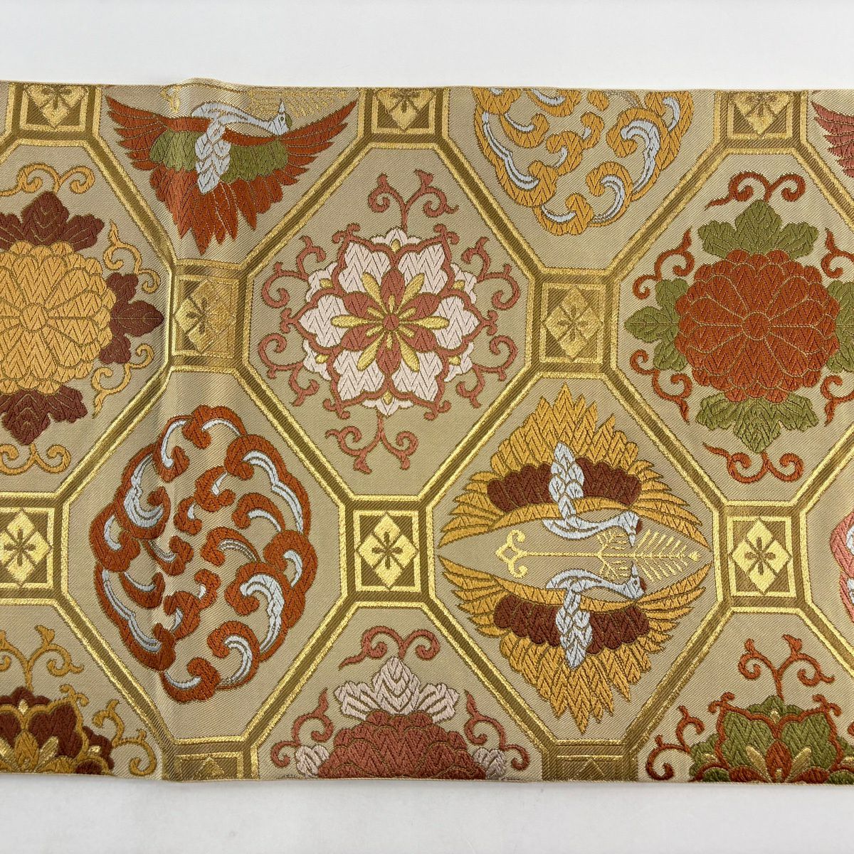 【美品】 袋帶 名品級 川島織物 落款あり 華紋 蜀江文 唐織 金絲 米色 六通 純蠶絲