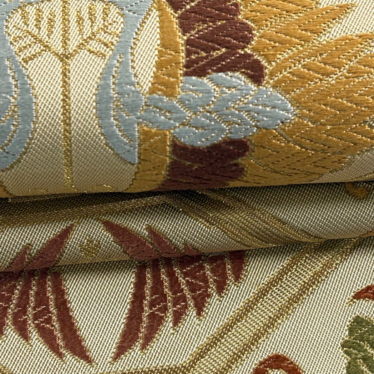 【美品】 袋帶 名品級 川島織物 落款あり 華紋 蜀江文 唐織 金絲 米色 六通 純蠶絲