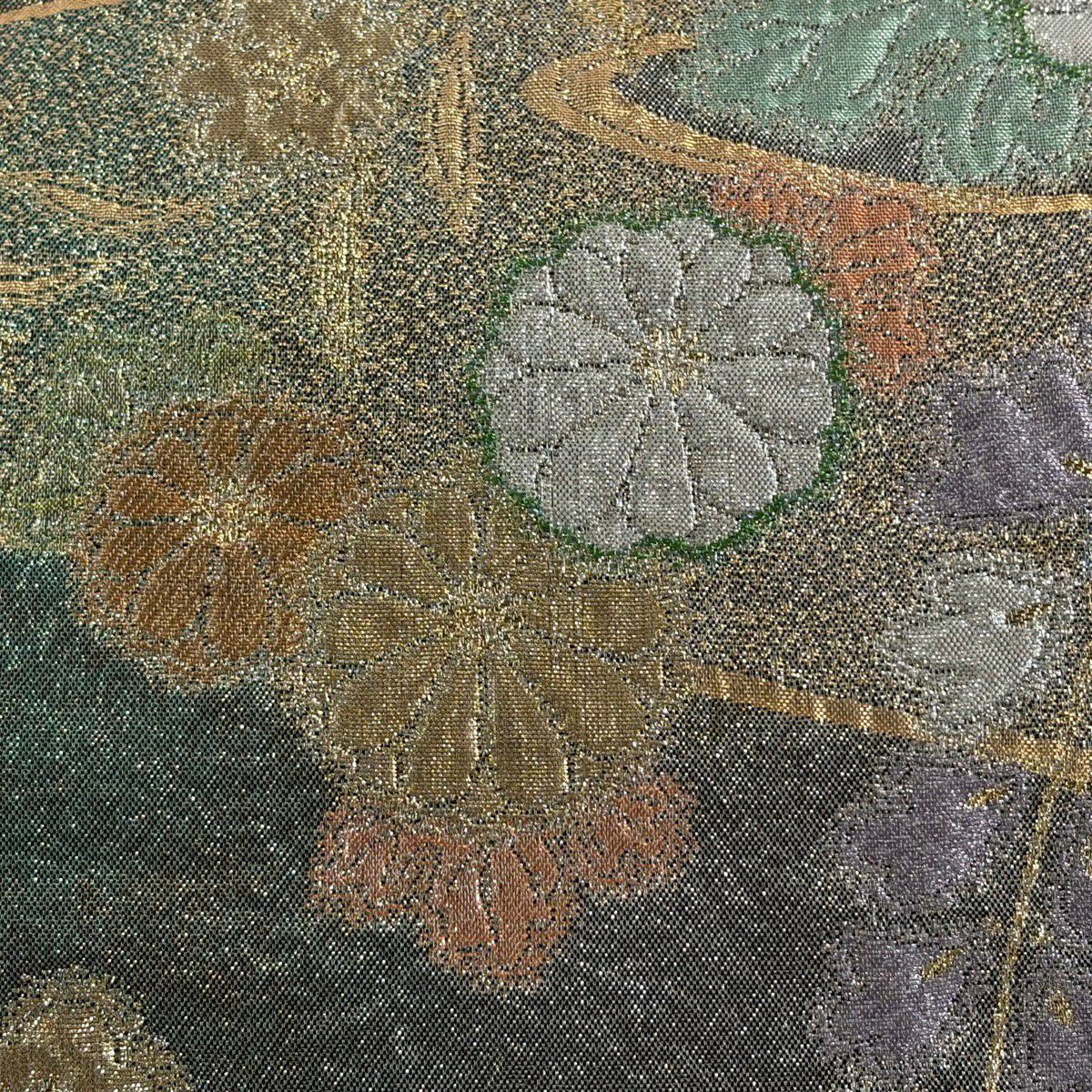 【美品】 袋帶 秀品級 草花紋紋 流水 金金箔 淺綠 六通 純蠶絲