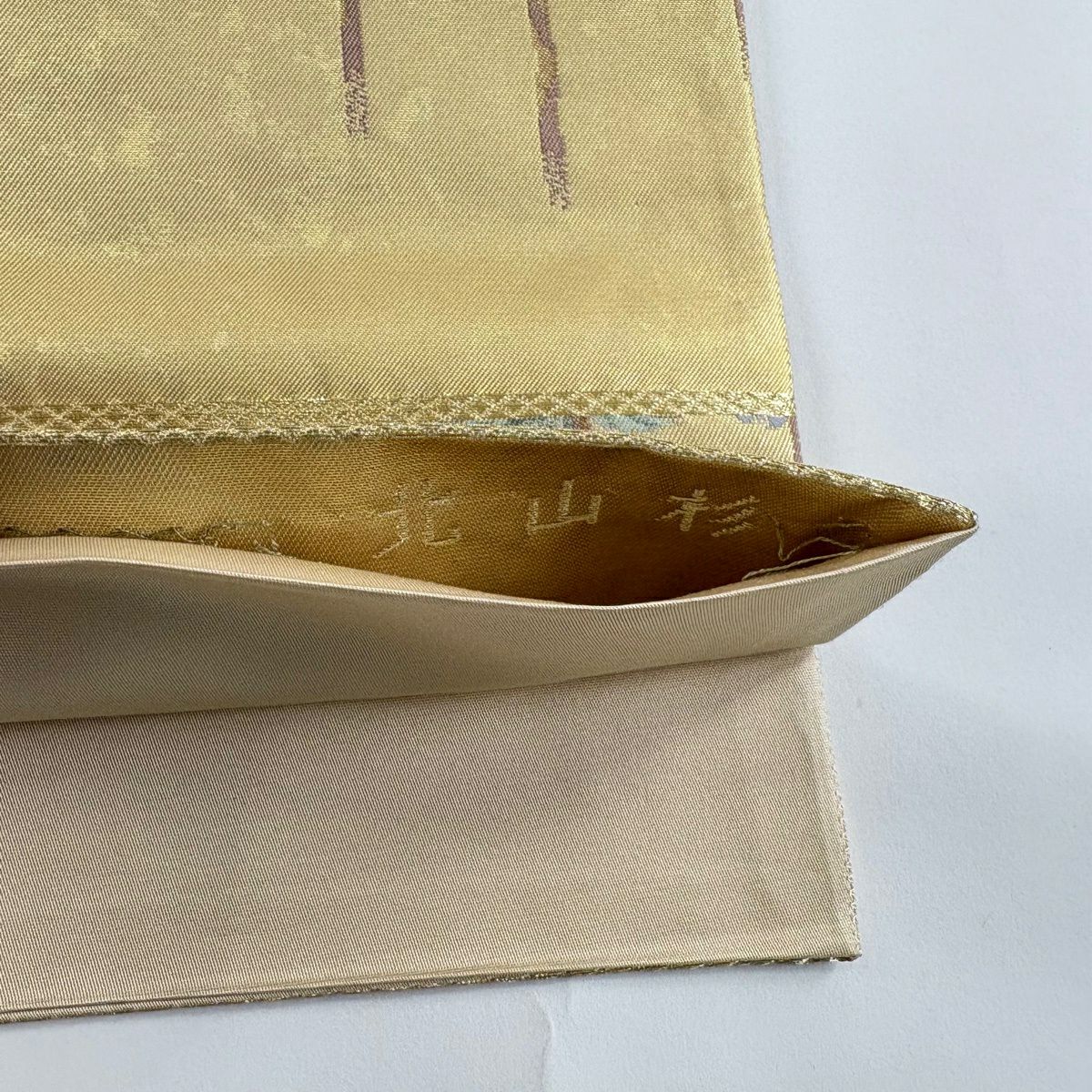 【美品】 袋帶 秀品級 關西仕立 北出杉 金金箔 米色 六通 純蠶絲