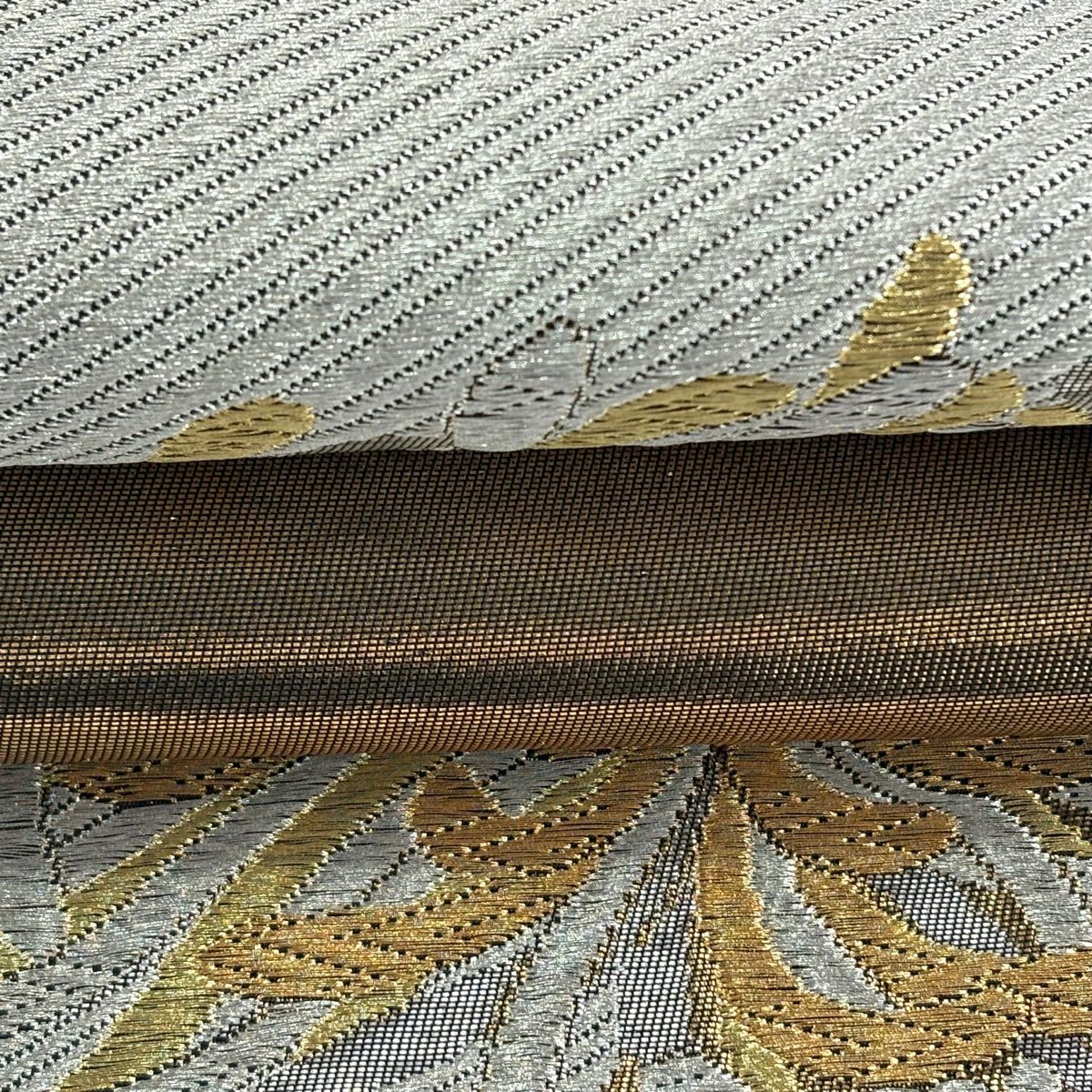 【美品】 袋帶 秀品級 菊花 幾何學 唐織 螺鈿 金色 六通 純蠶絲