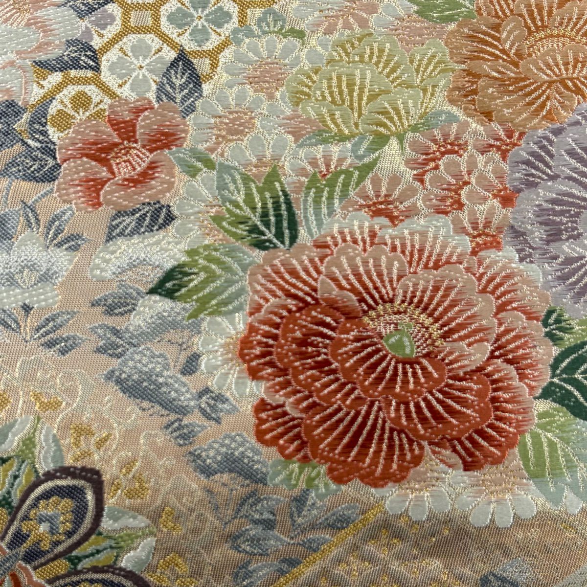 【美品】 袋帶 秀品級 華紋 草花紋 唐織 金金箔 金色 六通 純蠶絲