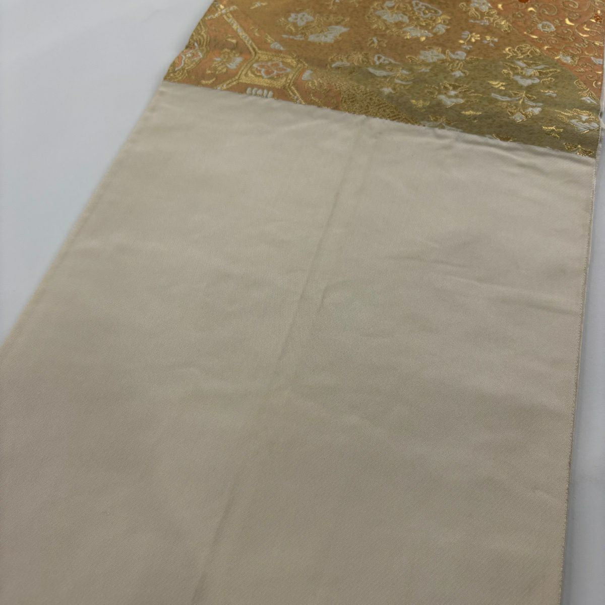 袋帶 秀品級 服部織物 落款あり 關西仕立 華紋 花唐草紋 唐織 金金箔 粉米色 六通 純蠶絲