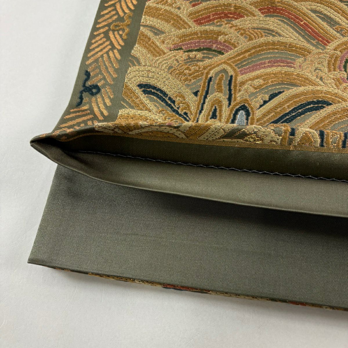 【美品】 袋帶 秀品級 波 草花紋 唐織 金金箔 鶯 深藍 六通 純蠶絲