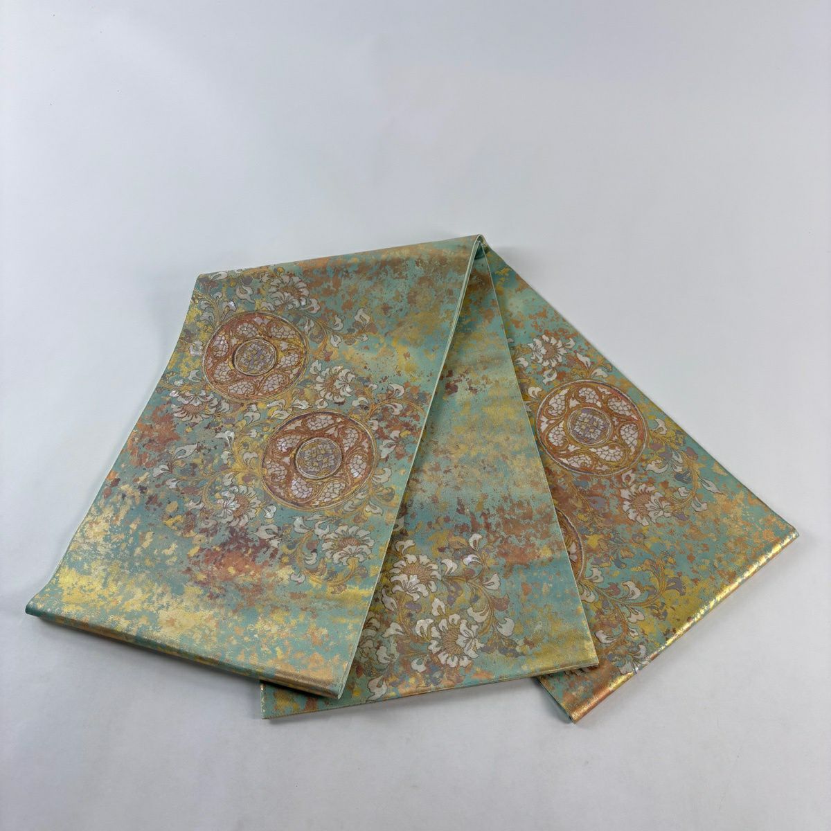【美品】 袋帶 名品級 華紋 花唐草紋 螺鈿 金銀彩 薄綠 お太鼓柄 純蠶絲