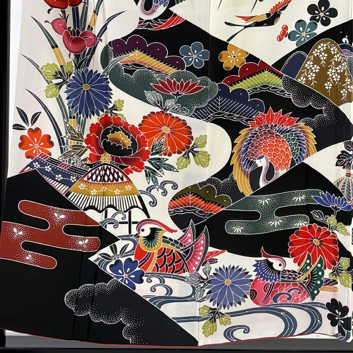 【美品】振袖禮服 身長157.5cm 袖長63cm S 雙層 落款あり 仙鶴 草花紋紋 染分 灰白 純蠶絲 名品級