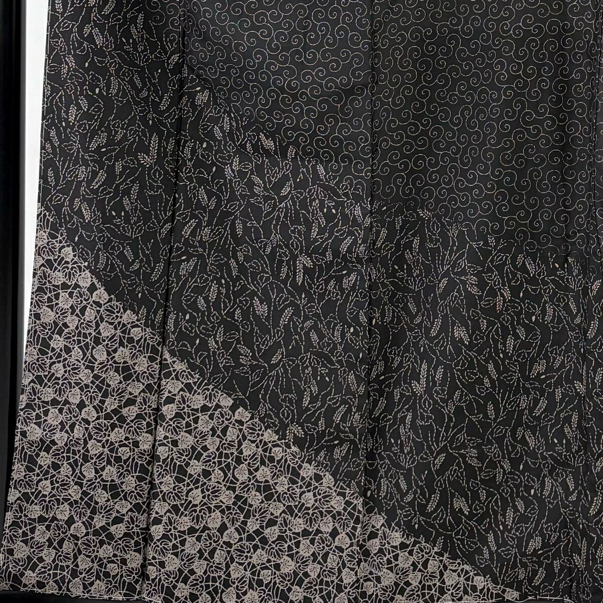 【美品】訪問服 身長161cm 袖長64.5cm M 雙層 川村久太郎 紬織織 地 落款あり 葉 唐草紋 黑 純蠶絲 名品級