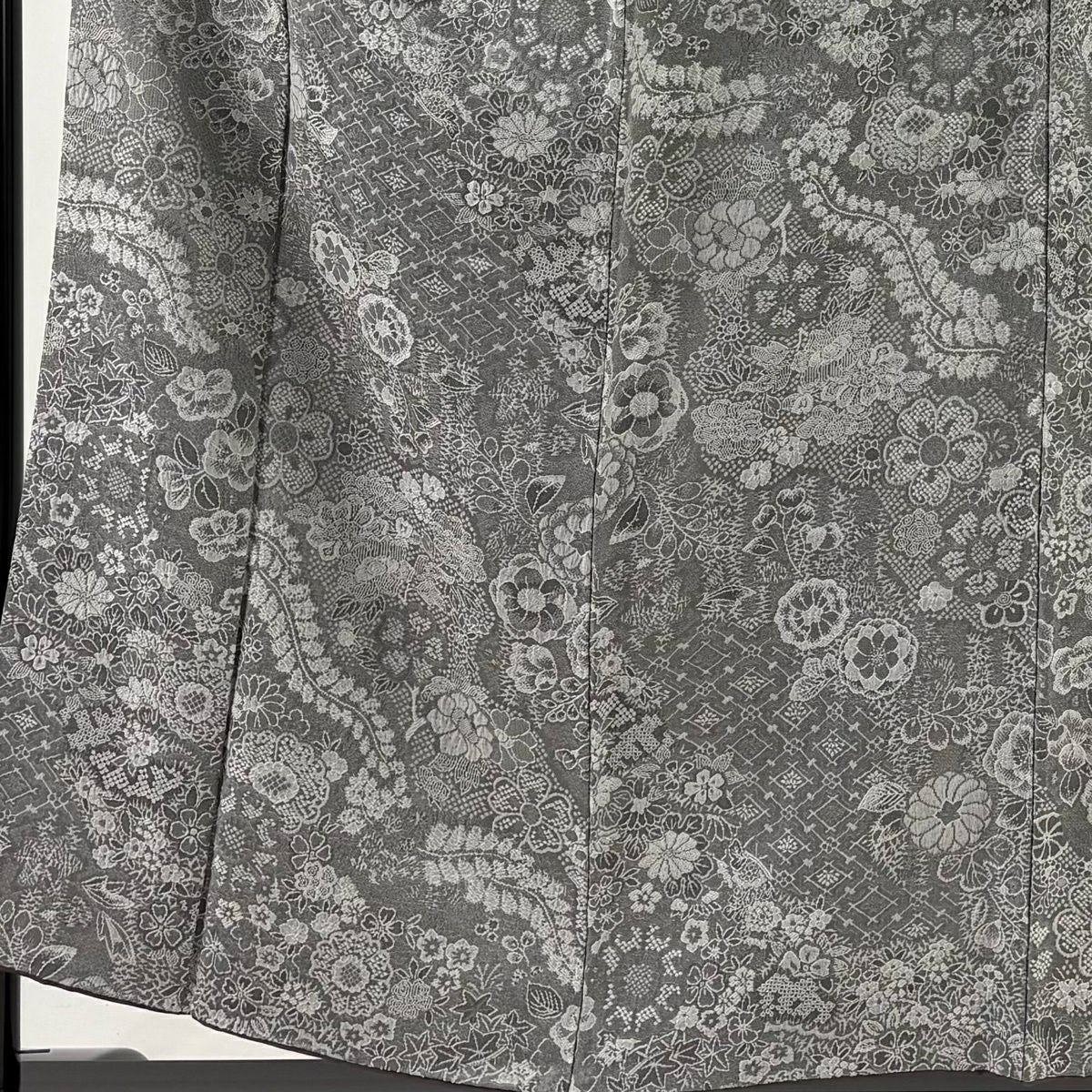 小紋 身長155.5cm 袖長66cm M 雙層 紋意匠 櫻 草花紋 灰 純蠶絲 名品級