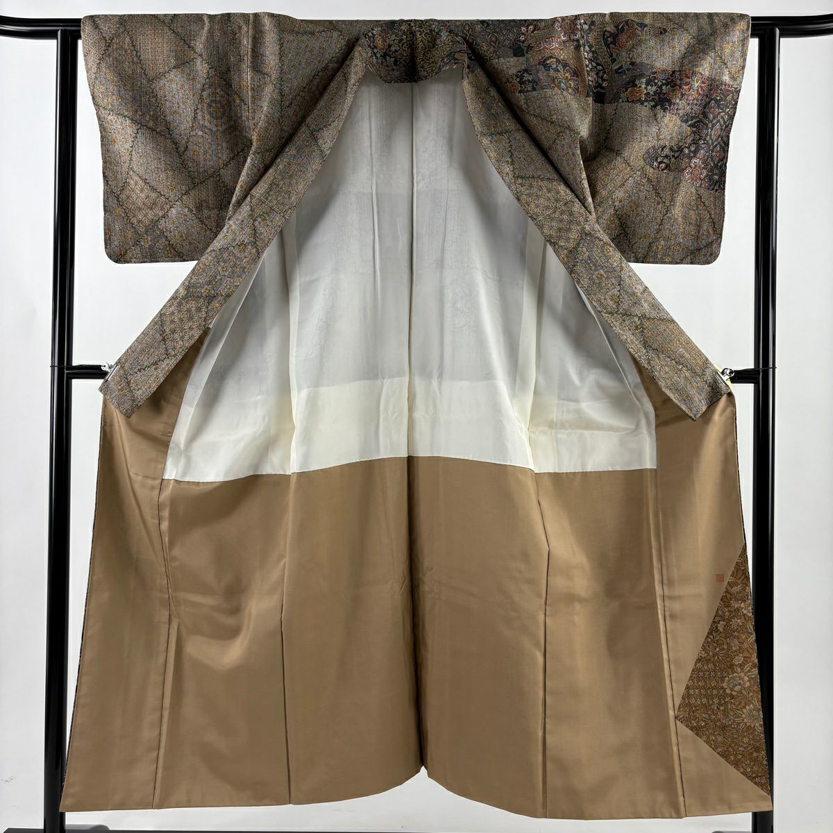 【美品】訪問服 身長151cm 袖長61.5cm S 雙層 二代目 更甚 大島紬織地 落款あり 證書あり 更紗柄 霞 灰色 純蠶絲 名品級