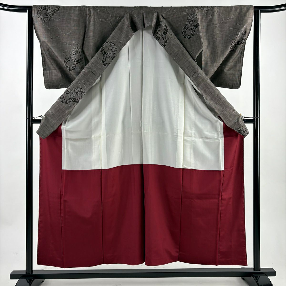 【美品】 大島紬織 身長157cm 袖長62.5cm S 雙層 純泥染 證書齊全 鏡裏文 灰茶 純蠶絲 名品級