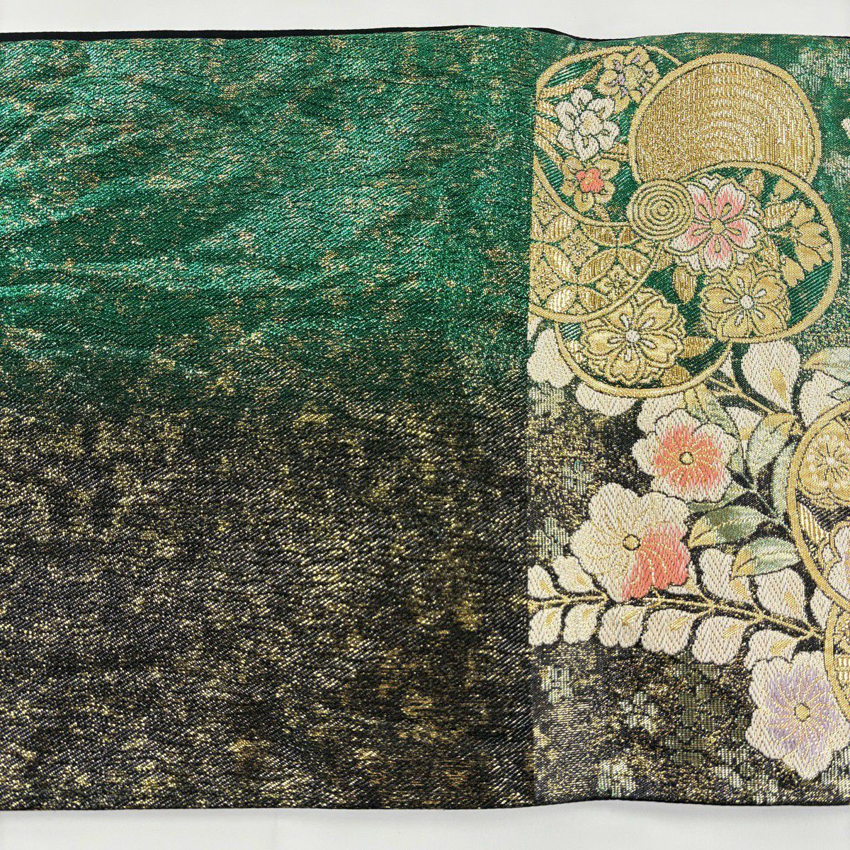 【美品】 袋帶 秀品級 振袖禮服禮服用 旋梅花 草花紋紋 金絲 金金箔 黑 六通 純蠶絲