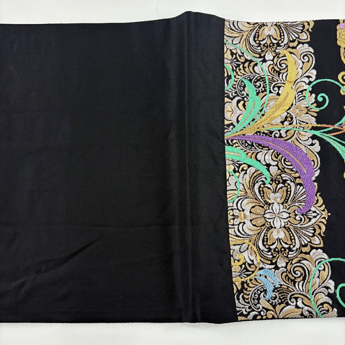 【美品】 袋帶 秀品級 草花紋紋 金銀彩 刺繡 黑 六通 純蠶絲