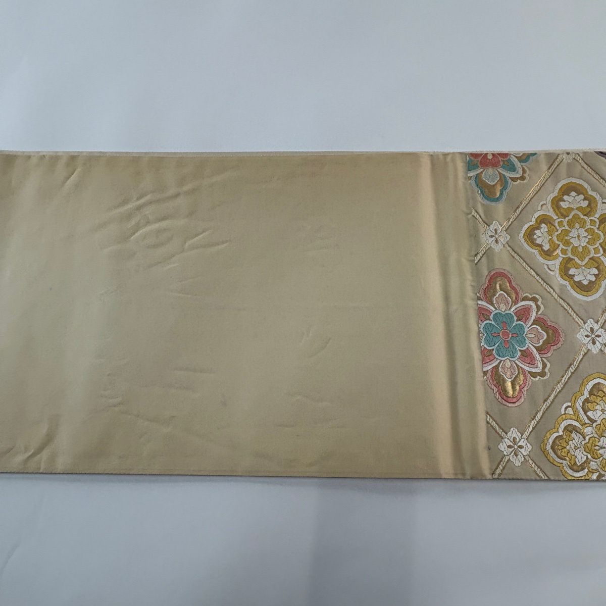 袋帶 秀品級 華紋 菱格子 金金箔 唐織 米色 六通 純蠶絲