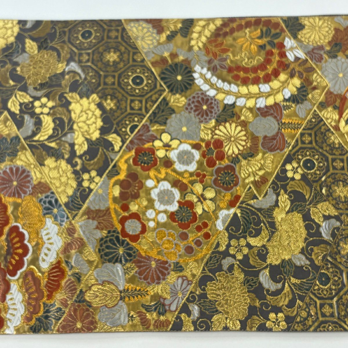 【美品】 袋帶 秀品級 花丸紋 松樹梅花 金絲 金金箔 金色 六通 純蠶絲