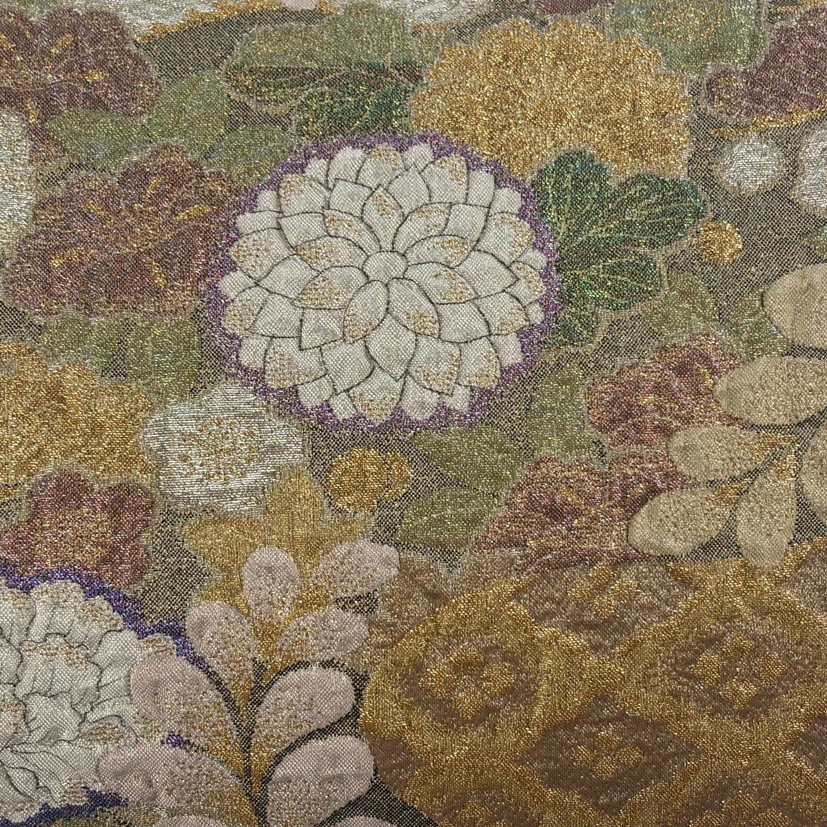 【美品】 袋帶 秀品級 菊花 花笠 金金箔 茶紫 大鼓圖案 純蠶絲