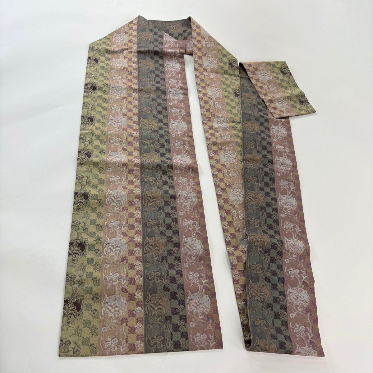 【美品】 名古屋帶 秀品級 草花紋紋 市松樹 灰綠 純蠶絲