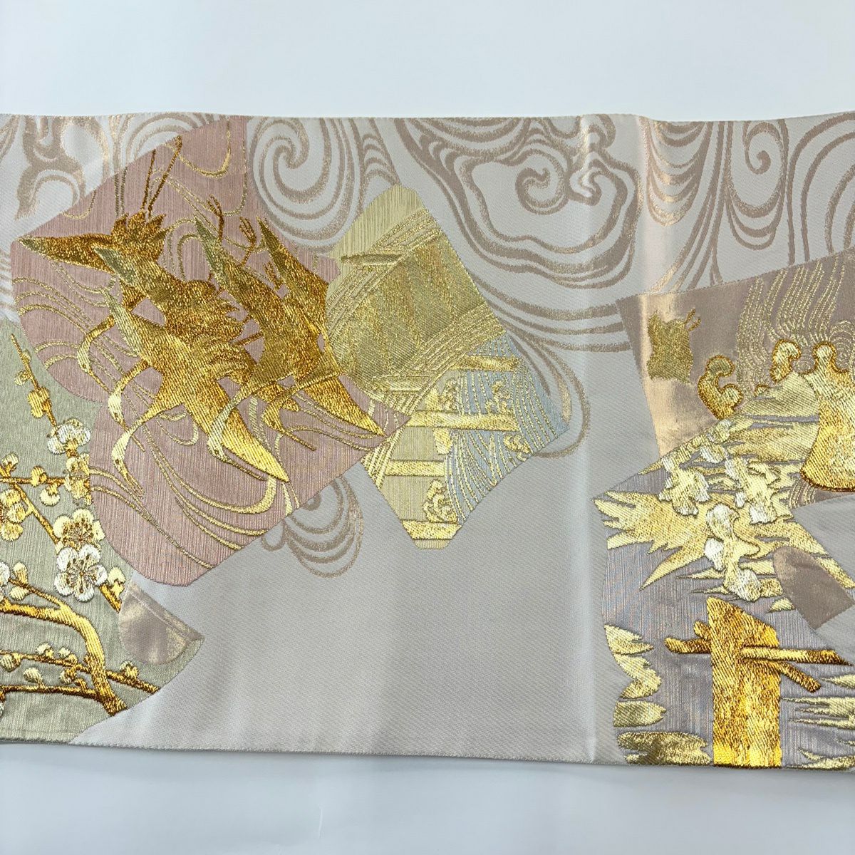 【美品】 袋帶 秀品級 じゅらく 落款あり 仙鶴 枝梅花 金糸 金金箔 奶油 六通 純蠶絲