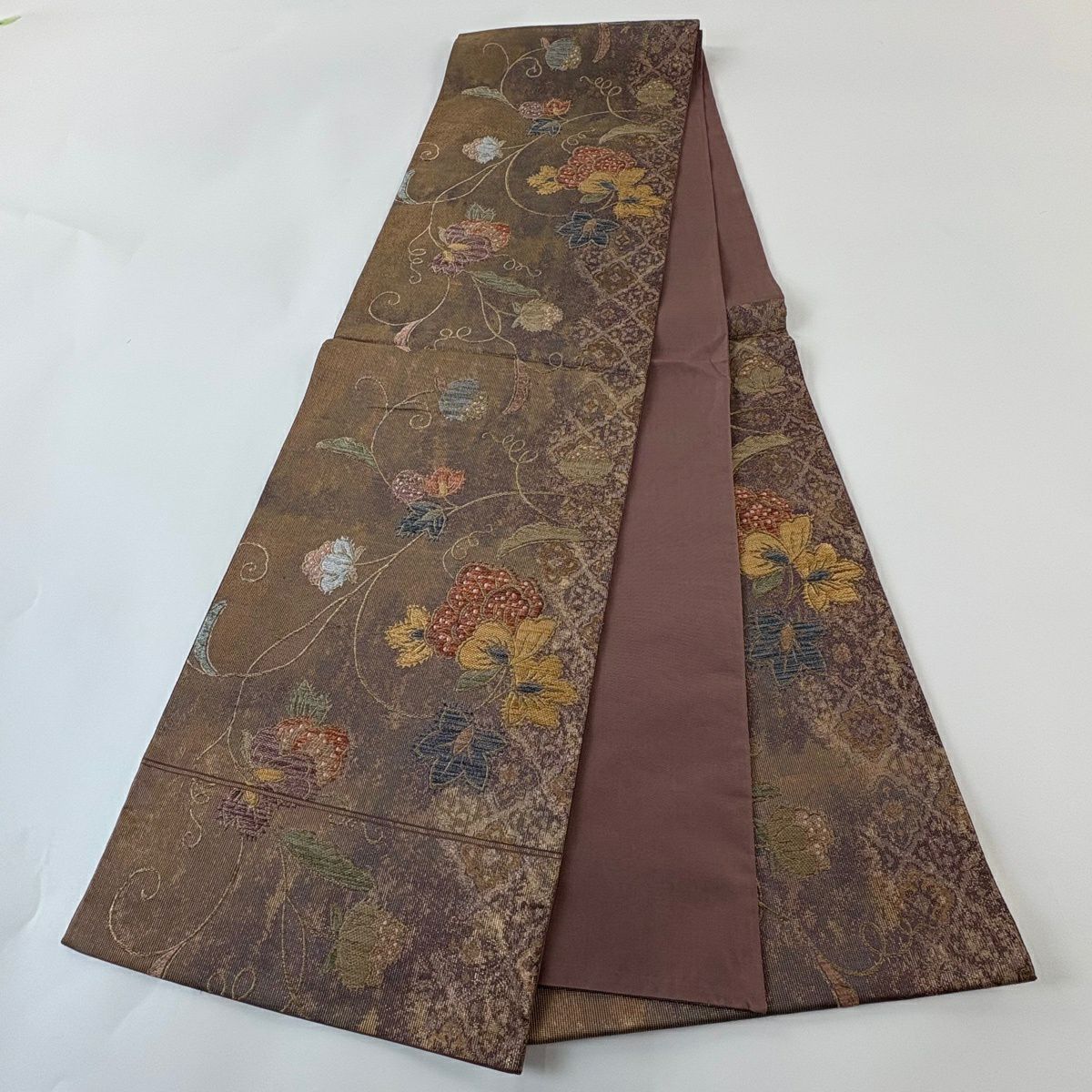 【美品】 袋帶 秀品級 關西仕立 花唐草紋 金銀彩 金金箔 茶 六通 純蠶絲
