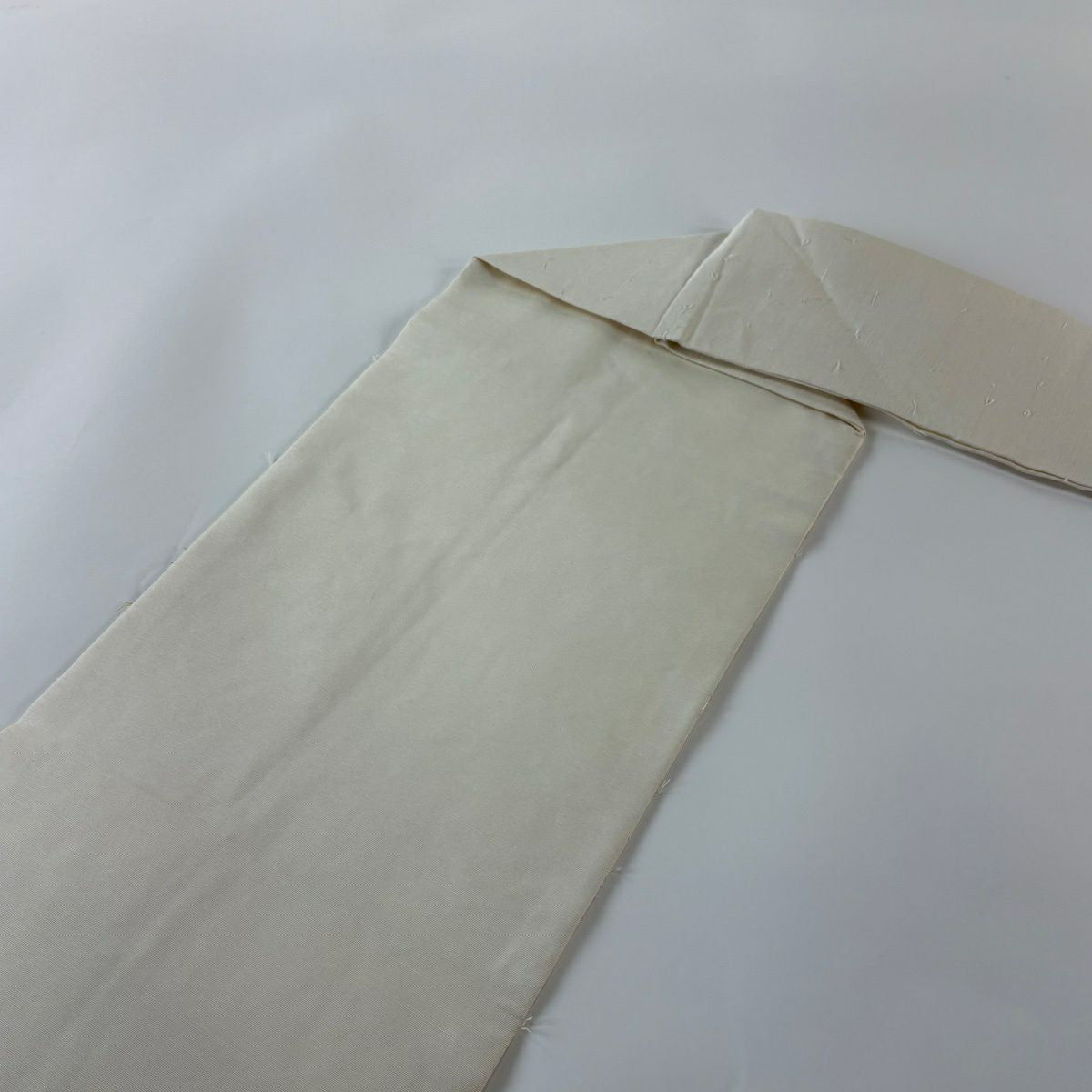 名古屋帶 秀品級 附落款 髭紬織地 草花紋圖案 奶油色 大鼓圖案 純蠶絲