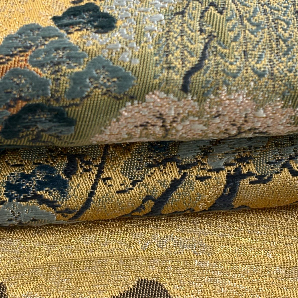 【美品】 袋帶 秀品級 風景 樹木 金金箔 唐織 金色 六通 純蠶絲