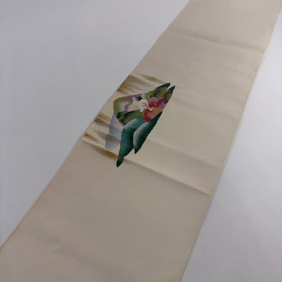 名古屋帶 優品級 松樹葉仕立 八寸名古屋帶 山並 樹木 金金箔 米色 純蠶絲