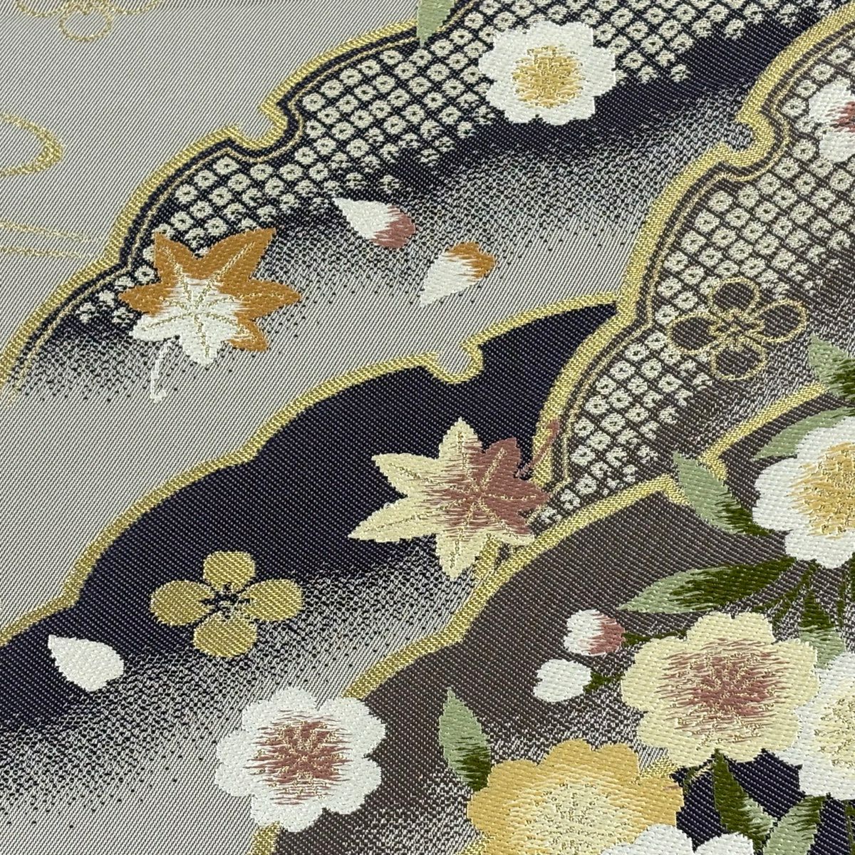 【美品】 袋帶 逸品級 坂東三津五郎 落款 花布季 大和 櫻楓 流水 金絲 灰色 六通 純蠶絲