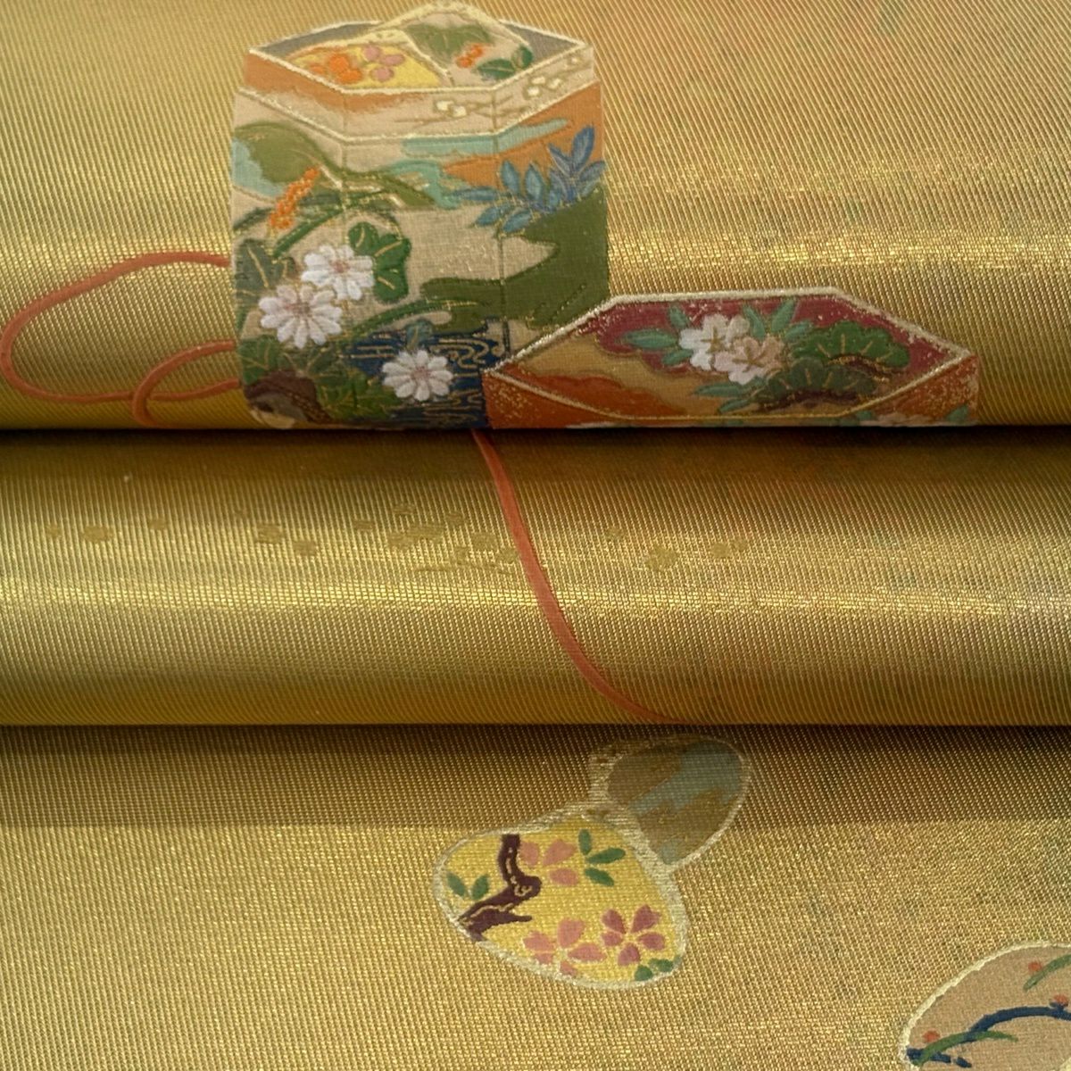 【美品】 袋帶 逸品級 貝桶 貝合 金銀彩 金色 大鼓圖案 純蠶絲