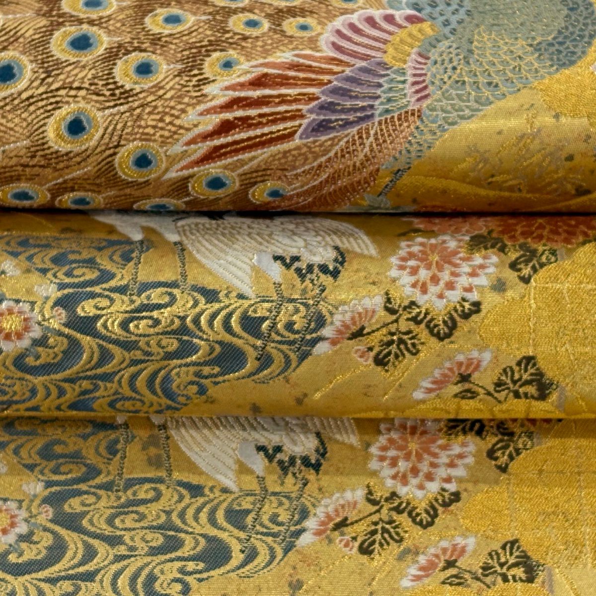 【美品】 袋帶 逸品級 長嶋成織物 落款あり 瀞金錦 關西裁縫 桃山孔雀絢爛紋 本金金箔 金絲 金色 大鼓柄 純蠶絲