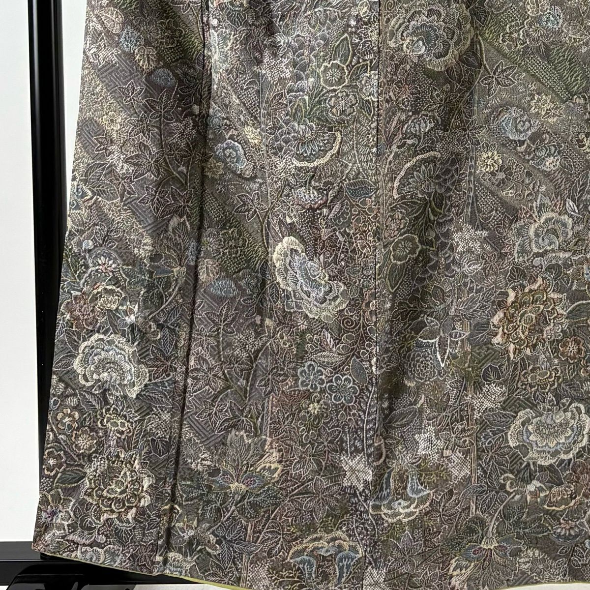 【美品】 小紋 身長159cm 袖長63cm S 雙層 山岡古都 有落款 草花紋紋 紗綾形紋意匠 灰紫 純蠶絲 逸品級