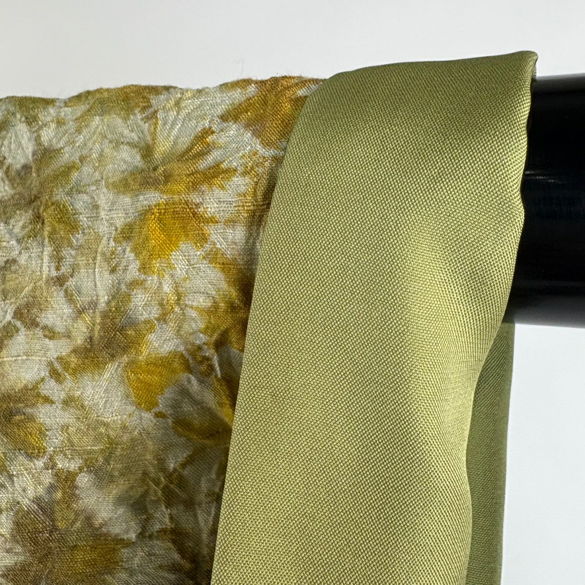 【美品】 小紋 身長159cm 袖長64cm M 雙層 紬織織 幾何學 絞染 茶綠 純蠶絲 逸品級