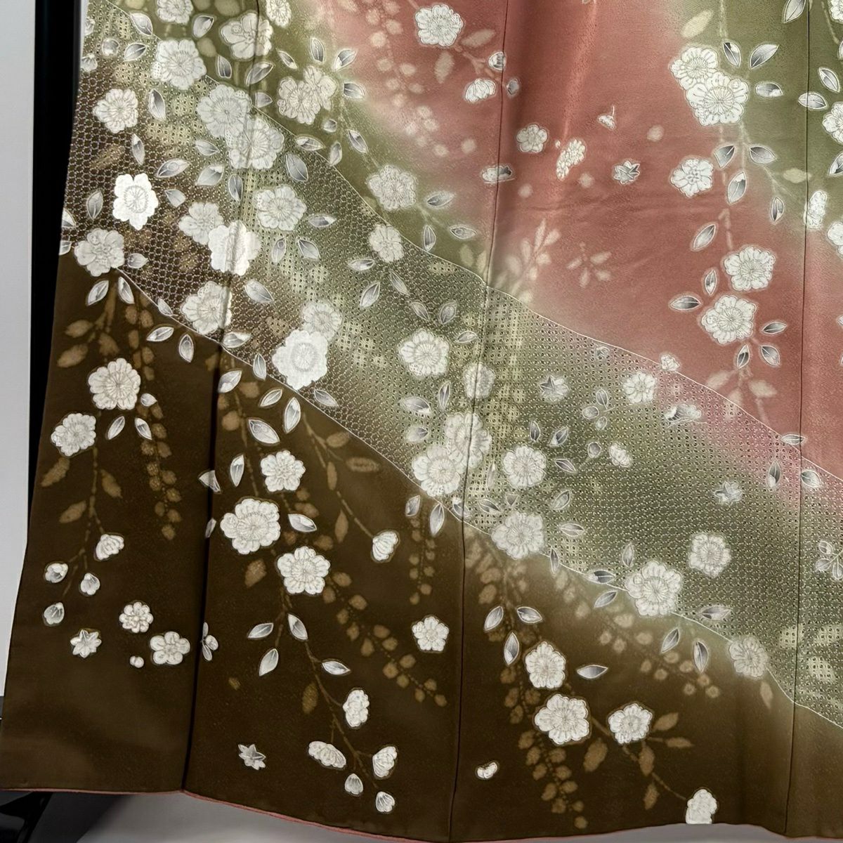 【美品】訪問服 身長165.5cm 袖長67cm M 雙層 落款あり 辻花染圖案 刺繡 染分 粉米色 純蠶絲 逸品級