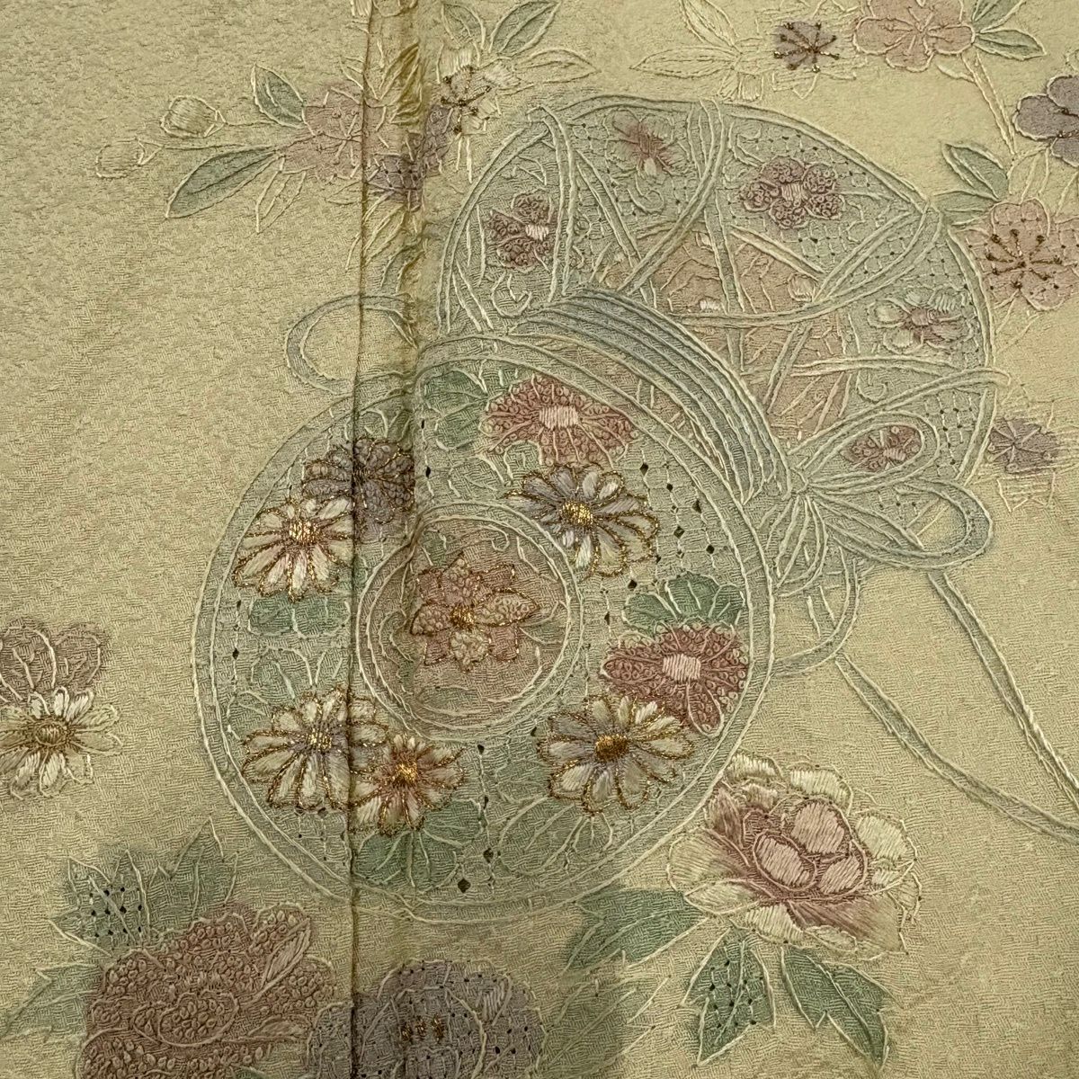 付下 身長165.5cm 袖長67.5cm L 雙層 鼓 草花紋刺繡 金線 淺黃 純蠶絲 優品級