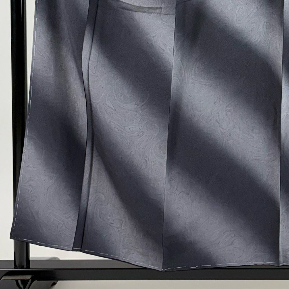 【美品】 小紋 身長157cm 袖長65.5cm M 雙層 大和 墨流し 斜暈染 墨色 純蠶絲 秀品級