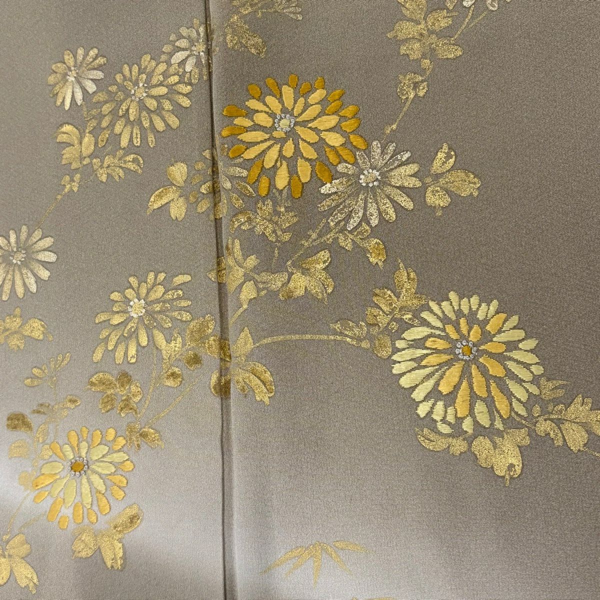訪問服 身長166.5cm 袖長67cm M 雙層 落款有 枝花 霞 金彩裝飾 刺繡 米色 純蠶絲 優品級