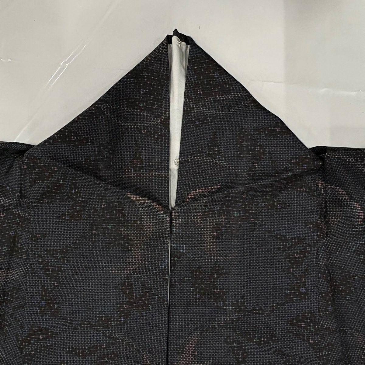 【美品】 大島紬織 身長156cm 袖長65cm M 雙層 純泥染 證書附帶 唐草紋 深藍 純蠶絲 優品級