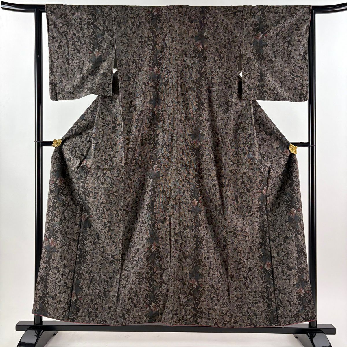 【美品】 大島紬織 身長157.5cm 袖長62.5cm S 雙層 純泥染 證書附帶 草花紋紋 焦茶 正蠶絲 秀品級