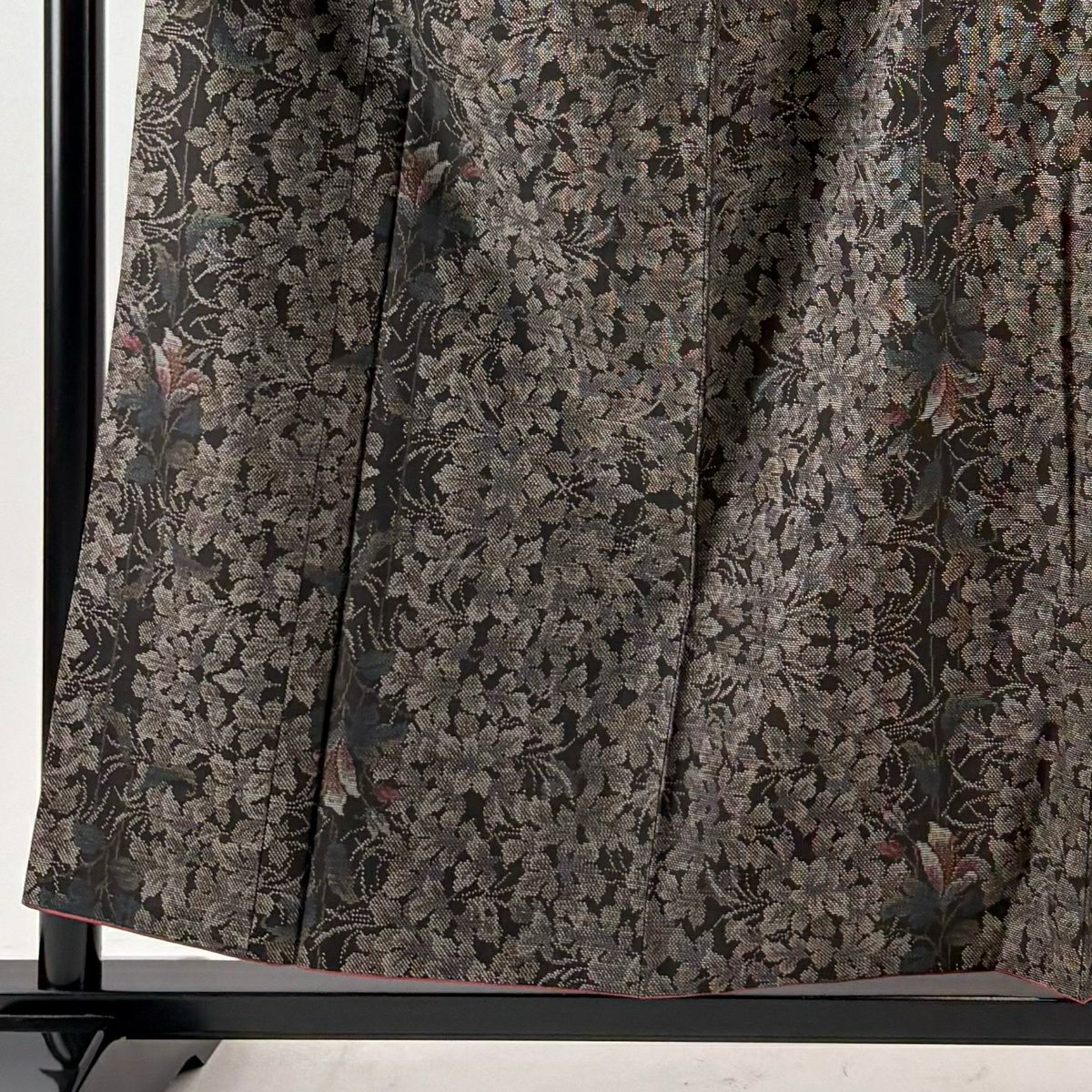 【美品】 大島紬織 身長157.5cm 袖長62.5cm S 雙層 純泥染 證書附帶 草花紋紋 焦茶 正蠶絲 秀品級