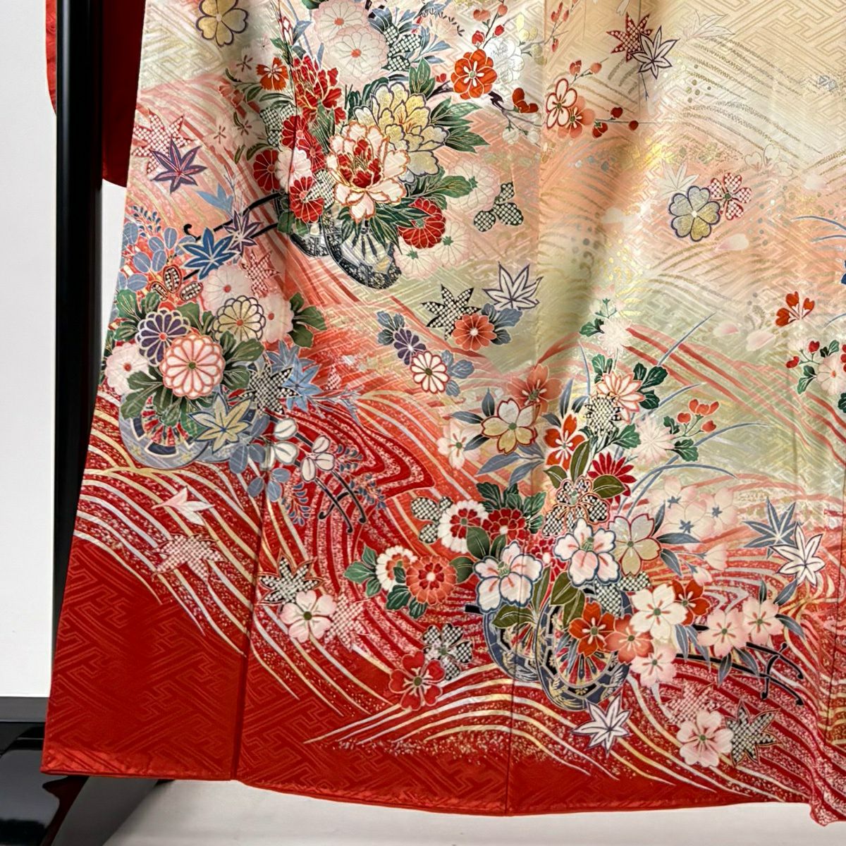 振袖禮服 身長162.5cm 袖長70cm L 雙層 花車 波 金糸 金銀彩 米色 純蠶絲 優品級
