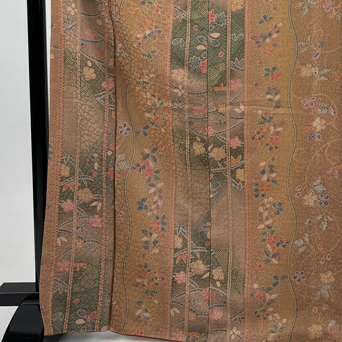 【美品】 小紋 身長169cm 袖長66cm M 雙層 草花紋紋 縱條紋 金銀彩 漸層 淺茶 純蠶絲 優品級