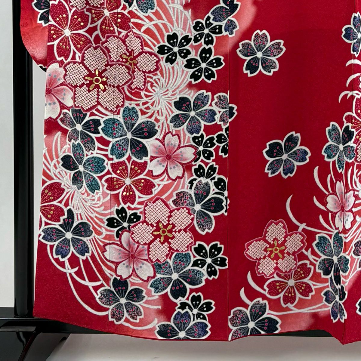 振袖禮服 身長159.5cm 袖長67.5cm L 雙層 櫻花 蘭菊花 金銀彩 漸層 紅 純蠶絲 優品級